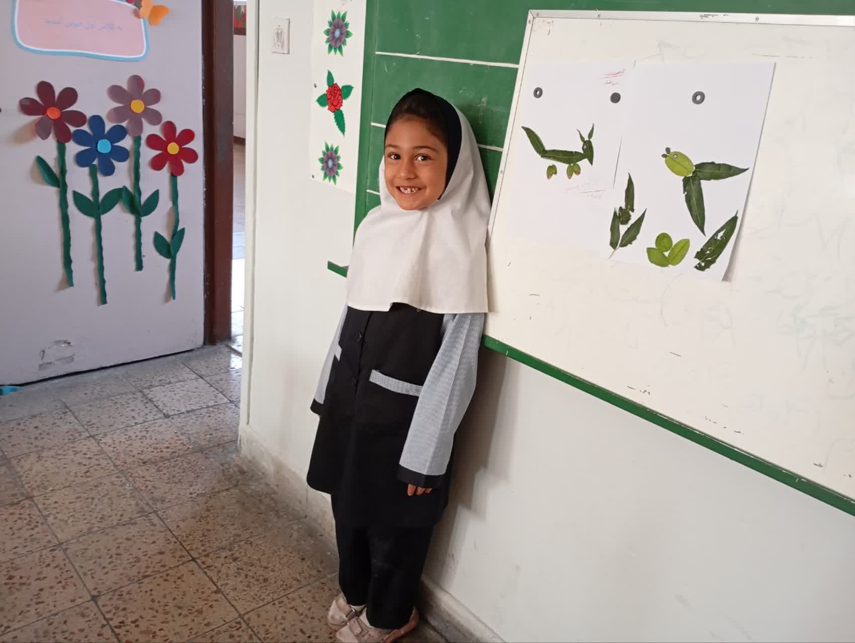 کار خلاقانه اوین اسلام پور با برگ درختان کاردستی حیوان ازجمله موش _ماهی_گرگ