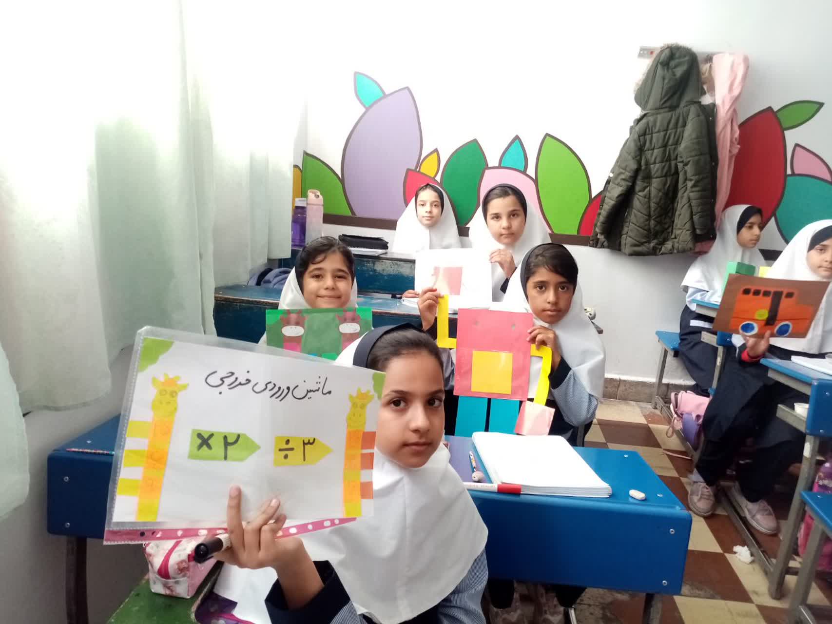 ساختن ماشینهای ورودی خروجی وحل تمرین با آنها