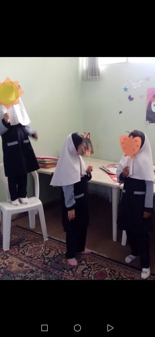 اجرای نمایش درس فارسی